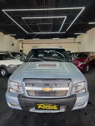 CHEVROLET S10 2.8 EXECUTIVE 4X4 CD 12V TURBO ELECTRONIC INTERCOOLER DIESEL 4P MANUAL