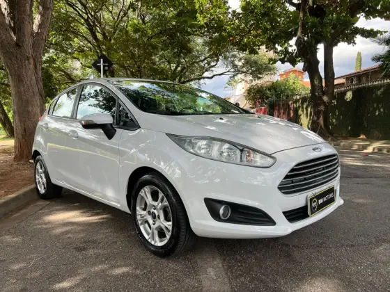FORD FIESTA 1.5 SE HATCH 16V FLEX 4P MANUAL