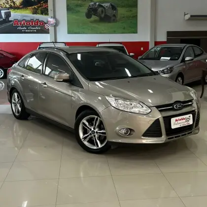 FORD FOCUS 2.0 SE SEDAN 16V FLEX 4P POWERSHIFT