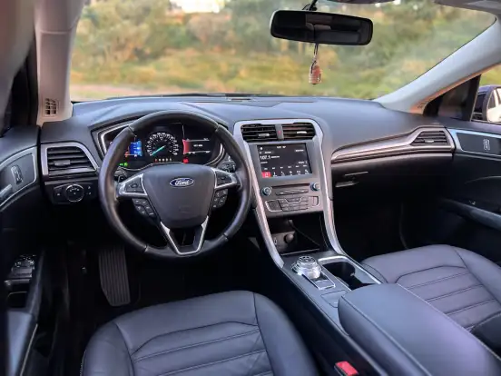 FORD-FUSION-2.0 SEL 16V GASOLINA 4P AUTOMÁTICO FORD-FUSION-2017