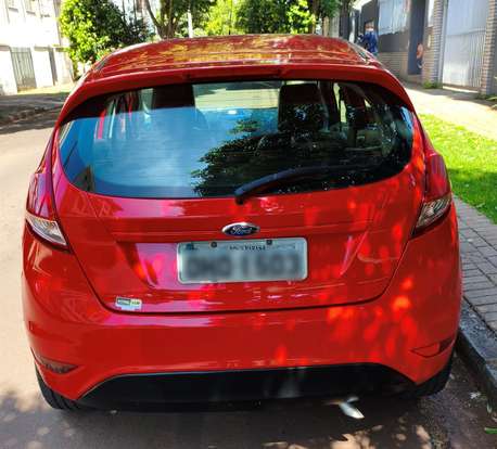 FORD-FIESTA-2014
