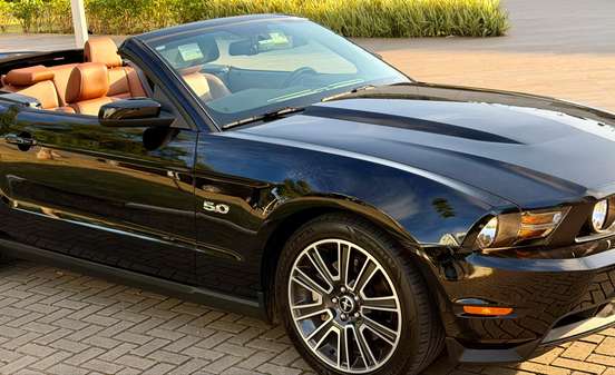 FORD-MUSTANG-2010
