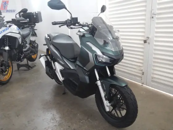 HONDA ADV 