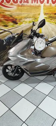 HONDA PCX DLX HONDA PCX DLX