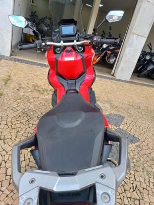 HONDA-X-ADV-2021