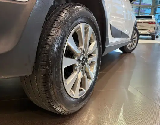 HYUNDAI-HB20X-1.6 16V STYLE FLEX 4P MANUAL HYUNDAI-HB20X-2017