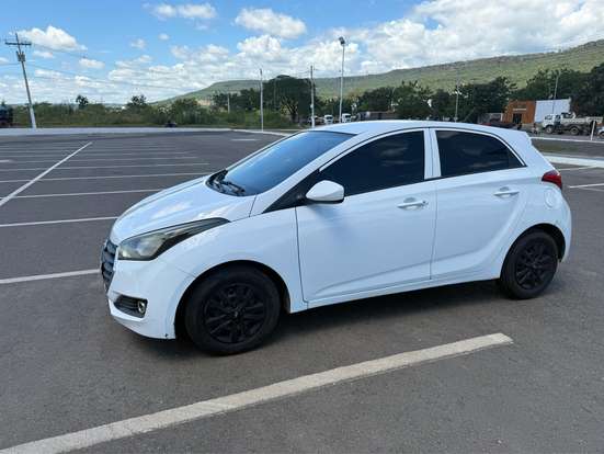 HYUNDAI-HB20-2013