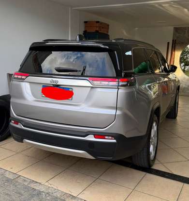 JEEP-COMMANDER-2024