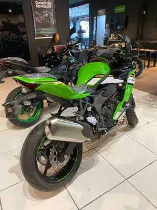 KAWASAKI-NINJA ZX-4R SE-2026