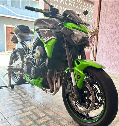 KAWASAKI-Z900-2021