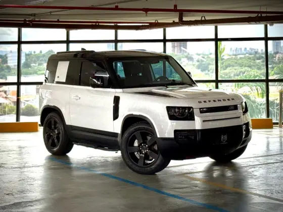 LAND ROVER DEFENDER 3.0 D300 TURBO DIESEL MHEV 90 HSE AWD AUTOMÁTICO