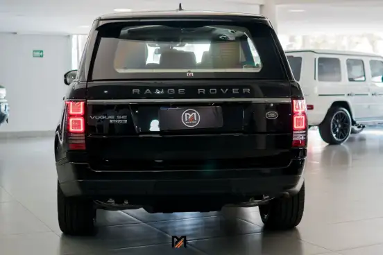 LAND ROVER-RANGE ROVER VOGUE-4.4 SE SDV8 4X4 TURBO DIESEL 4P AUTOMÁTICO LAND ROVER-RANGE ROVER VOGUE-2014