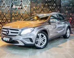 MERCEDES-BENZ GLA 250 2.0 16V TURBO GASOLINA SPORT 4P AUTOMÁTICO MERCEDES-BENZ GLA 250 2.0 16V TURBO GASOLINA SPORT 4P AUTOMÁTICO