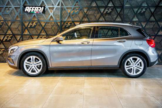 MERCEDES-BENZ-GLA 250-2015