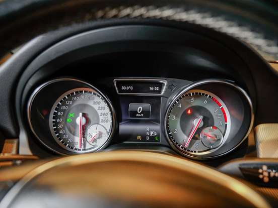 MERCEDES-BENZ-GLA 250-2.0 16V TURBO GASOLINA SPORT 4P AUTOMÁTICO MERCEDES-BENZ-GLA 250-2015