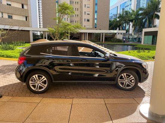 MERCEDES-BENZ-GLA 200-1.6 CGI ENDURO 16V TURBO FLEX 4P AUTOMÁTICO MERCEDES-BENZ-GLA 200-2015