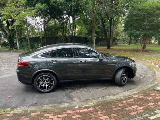 MERCEDES-BENZ-GLC 300-2022