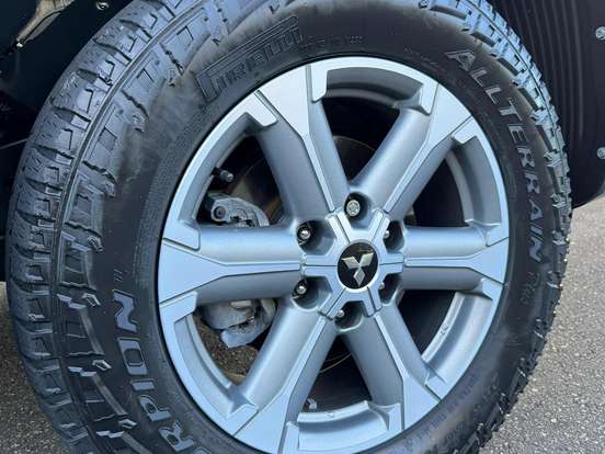 MITSUBISHI-L200 TRITON-2.4 16V TURBO DIESEL GLS CD 4X4 AUTOMÁTICO MITSUBISHI-L200 TRITON-2024
