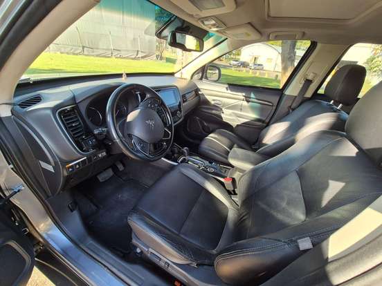 MITSUBISHI-OUTLANDER-2.2 4X4 16V DIESEL 4P AUTOMÁTICO MITSUBISHI-OUTLANDER-2017