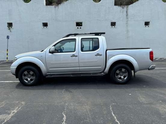 NISSAN-FRONTIER-2.5 LE 4X4 CD TURBO ELETRONIC DIESEL 4P AUTOMÁTICO NISSAN-FRONTIER-2012