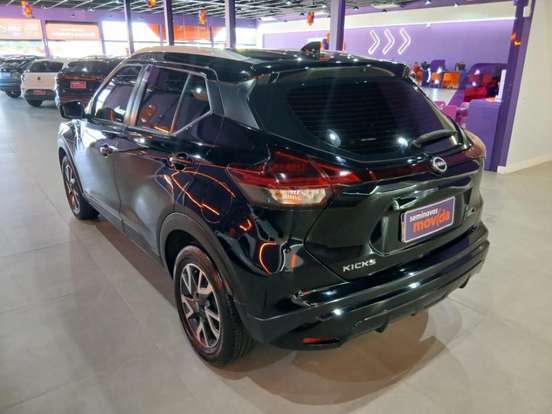 NISSAN-KICKS-2023