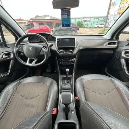 PEUGEOT-2008-2015