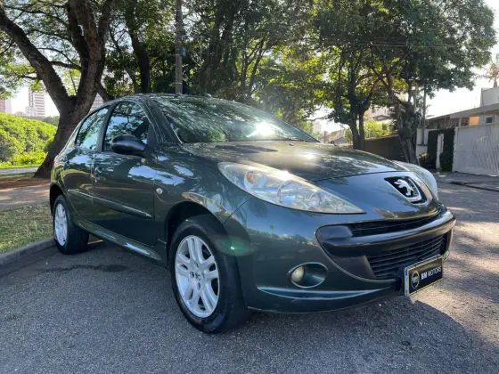 PEUGEOT 207 1.4 XR 8V FLEX 4P MANUAL