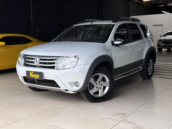 RENAULT DUSTER 2.0 DYNAMIQUE 4X2 16V FLEX 4P AUTOMÁTICO
