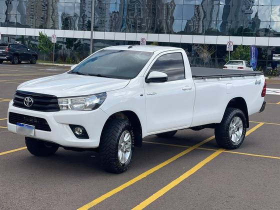TOYOTA HILUX 2.8 4X4 CS 16V TURBO DIESEL 2P MANUAL
