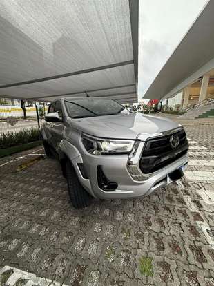 TOYOTA-HILUX-2025