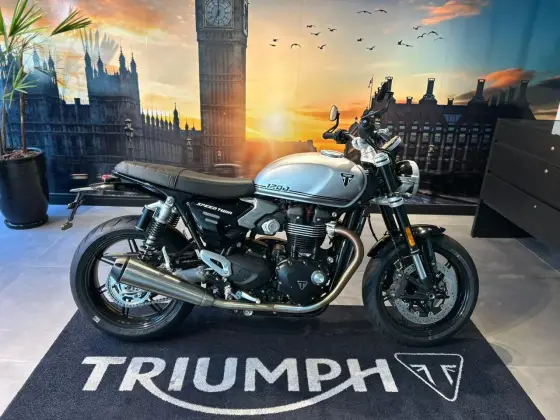 TRIUMPH SPEED TWIN 