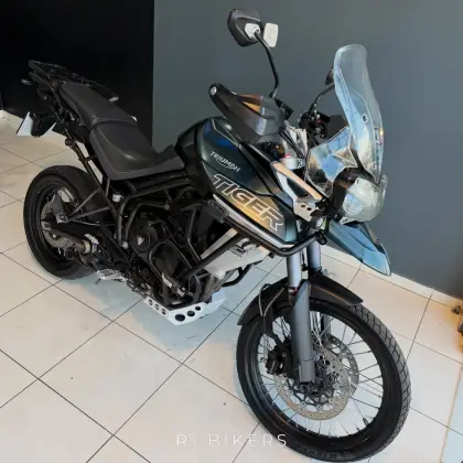 TRIUMPH TIGER 800 XCA 