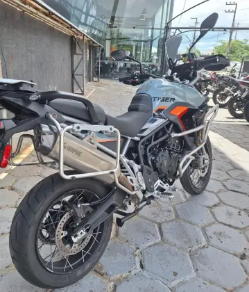 TRIUMPH TIGER 900 DESERT EDITION 