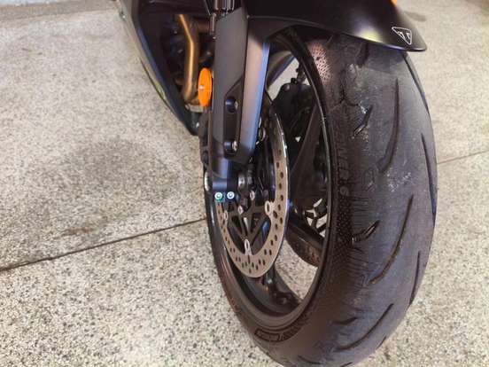 TRIUMPH-DAYTONA 660-2025