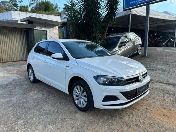 VOLKSWAGEN POLO 1.0 200 TSI COMFORTLINE AUTOMÁTICO