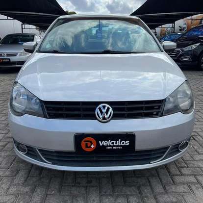 VOLKSWAGEN-POLO SEDAN-2013