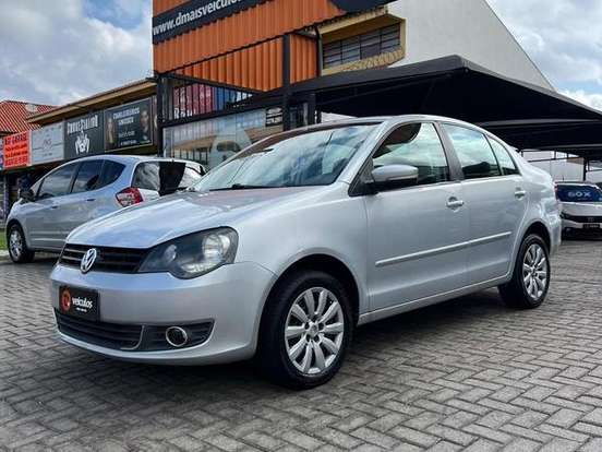VOLKSWAGEN-POLO SEDAN-1.6 MI 8V FLEX 4P AUTOMATIZADO VOLKSWAGEN-POLO SEDAN-2013