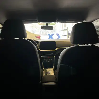 VOLKSWAGEN-T-CROSS-2025