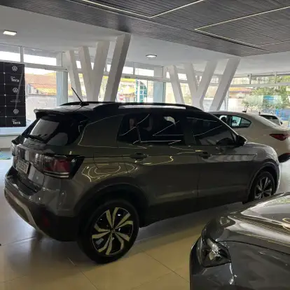 VOLKSWAGEN-T-CROSS-2025