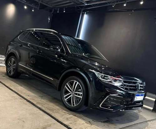 VOLKSWAGEN-TIGUAN-2.0 300 TSI GASOLINA ALLSPACE R-LINE AUTOMÁTICO VOLKSWAGEN-TIGUAN-2024