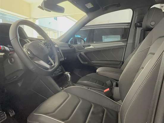 VOLKSWAGEN-TIGUAN-2.0 300 TSI GASOLINA ALLSPACE R-LINE AUTOMÁTICO VOLKSWAGEN-TIGUAN-2024
