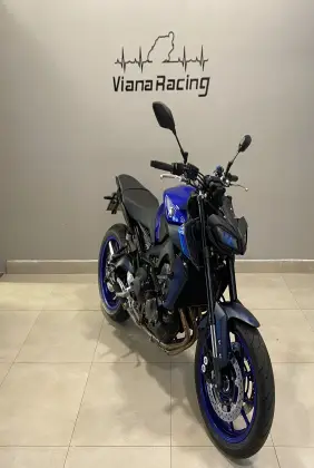 YAMAHA MT-09 