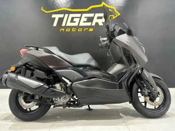 YAMAHA XMAX 300 CONNECTED ABS 