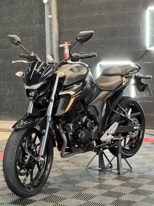 YAMAHA FZ25 FAZER ABS 