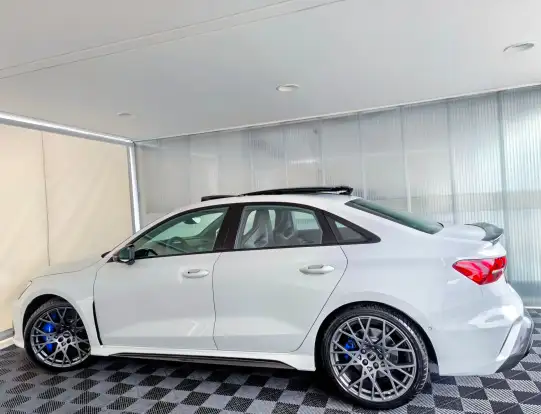 AUDI-RS3-2025