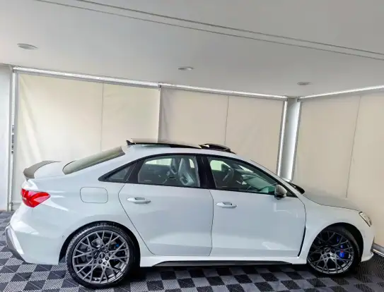 AUDI-RS3-2025