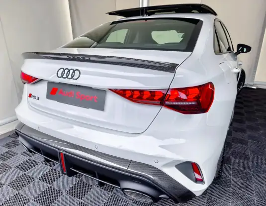 AUDI-RS3-2025