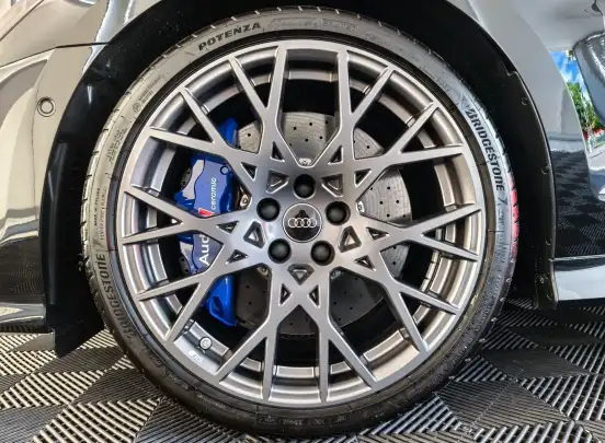 AUDI-RS3-2.5 TFSI GASOLINA SEDAN TRACK QUATTRO S-TRONIC AUDI-RS3-2025