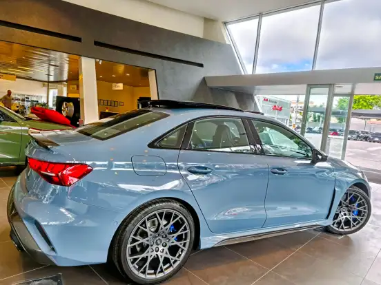AUDI-RS3-2.5 TFSI GASOLINA SEDAN TRACK QUATTRO S-TRONIC AUDI-RS3-2025