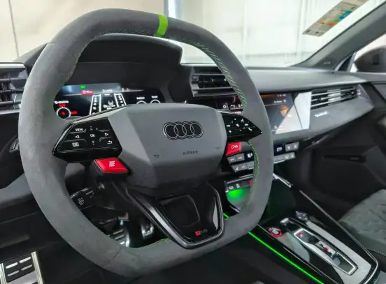 AUDI-RS3-2025